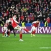 Duel Taktik Sengit: Penalti Havertz Menyelamatkan Arsenal dari Kekalahan Melawan Bayer Leverkusen 7 Duel Taktik Sengit: Penalti Havertz Menyelamatkan Arsenal dari Kekalahan Melawan Bayer Leverkusen