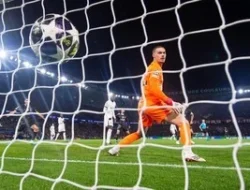 Analisis Kekalahan Chelsea: Blunder Fatal Jorgensen dan Pertaruhan Taktik Rosenior di Liga Champions