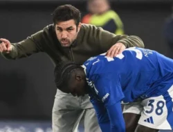 Analisis Pragmatis Cesc Fabregas: Menguak Perspektif Unik Duel Como Kontra AS Roma