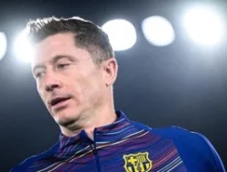Menguak Kisah Tersembunyi: Saat Robert Lewandowski Hampir Berseragam Genoa