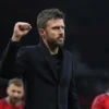 Mengembalikan Aura Angker Old Trafford: Kilasan Pengaruh Michael Carrick di Manchester United 7 Mengembalikan Aura Angker Old Trafford: Kilasan Pengaruh Michael Carrick di Manchester United