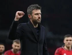 Mengembalikan Aura Angker Old Trafford: Kilasan Pengaruh Michael Carrick di Manchester United