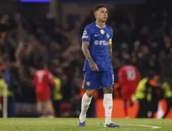 GELAP MASA DEPAN! Enzo Fernandez, Bintang Rp 2 Triliun di Ambang Pintu Keluar Chelsea?