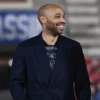 Thierry Henry 'Nggak Peduli' Gaya Main Arsenal: Yang Penting Juara! Jujur dari Sang Legenda 6 Thierry Henry ‘Nggak Peduli’ Gaya Main Arsenal: Yang Penting Juara! Jujur dari Sang Legenda