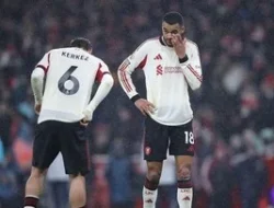 Badai Anfield Tak Kunjung Usai? Gakpo Heran, Ini Biang Keroknya!