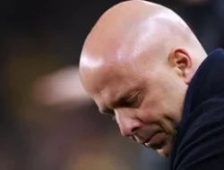 Alarm Merah di Anfield: 10 Kekalahan Liverpool Bayangi Debut Arne Slot, Rekor Buruk Mengintai?