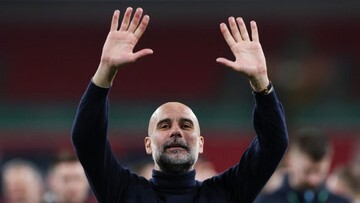 TERKUAK! Selebrasi 'Gila' Pep Guardiola di Final Carabao Cup: Hormat atau Murni Gairah? 5 TERKUAK! Selebrasi ‘Gila’ Pep Guardiola di Final Carabao Cup: Hormat atau Murni Gairah?