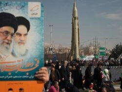 TERUNGKAP! Rahasia Kekuatan Rudal Iran yang Bikin Dunia Gempar, Sejauh Apa Jangkauannya?