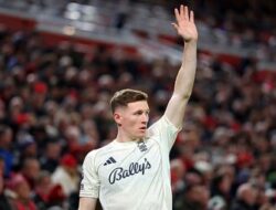 TERBONGKAR! Inilah Daftar Gelandang Impian Manchester City untuk Revolusi 2026! 4 TERBONGKAR! Inilah Daftar Gelandang Impian Manchester City untuk Revolusi 2026!