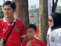 GBK Bergemuruh! Keluarga Ini Wujudkan Tradisi Baru, Demi Cinta Timnas Indonesia di Setiap Laga!