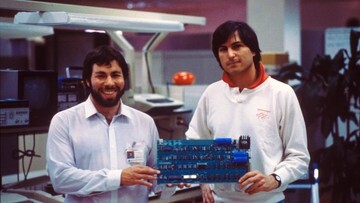 Dari Garasi ke Rp 67 Ribu Triliun: Kisah 50 Tahun Dominasi Apple yang Mengguncang Dunia! 12 Dari Garasi ke Rp 67 Ribu Triliun: Kisah 50 Tahun Dominasi Apple yang Mengguncang Dunia!