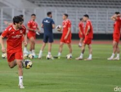 MIMPI ATAU NYATA? Bongkar Taktik John Herdman di Timnas Indonesia: Starting XI Perdana Terkuak! 13 MIMPI ATAU NYATA? Bongkar Taktik John Herdman di Timnas Indonesia: Starting XI Perdana Terkuak!