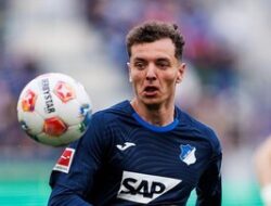 Kejutan Besar! Barcelona Incar Striker Timnas Kosovo Ini untuk Gantikan Lewandowski?