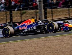 Max Verstappen Ancam Pensiun Dini: Bukan Cuma Mobil, Ini Alasan Sebenarnya & Janji Red Bull!