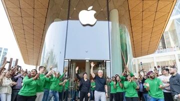 Strategi Brutal Apple: Jegal Pesaing dengan Borong Habis RAM, Akankah Sukses?