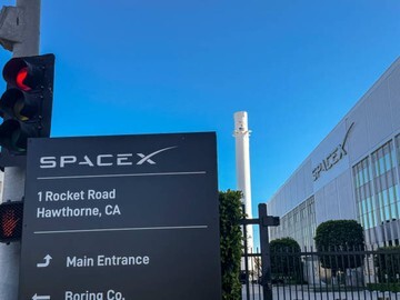 TERBONGKAR! SpaceX Siapkan IPO Rahasia Raksasa, Siap Jadi Raja Bursa Sepanjang Sejarah?