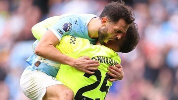 Terungkap! Alasan Pep Guardiola Bela Selebrasi ‘Lebay’ Man City Usai Permalukan Arsenal: Respek atau Provokasi?