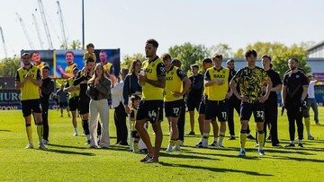KEJUTAN BESAR! Oxford United Terbang Tinggi ke Championship, Bukan Lagi Degradasi!