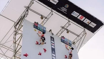 Gebrak Panggung Dunia! Antasyafi Robby Raih Perak, Bukti Indonesia Penguasa Panjat Tebing!